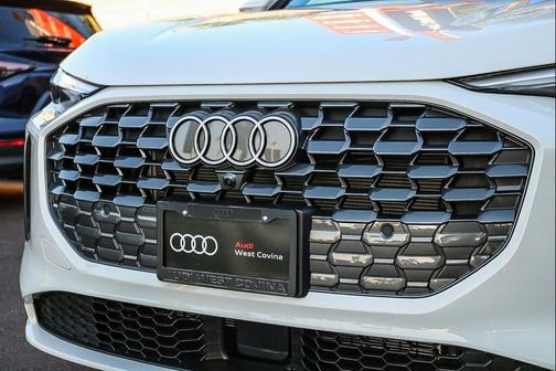 2025 Audi Q5 Premium TFSI quattro S tronic