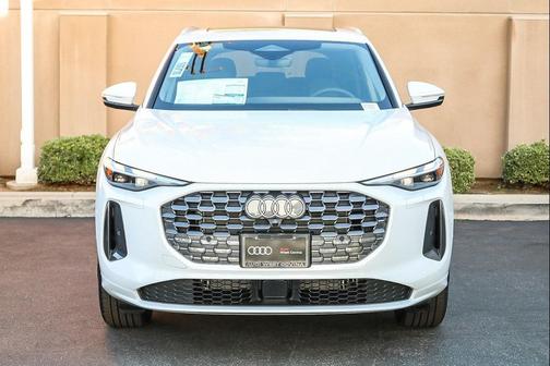 2025 Audi Q5 Premium TFSI quattro S tronic