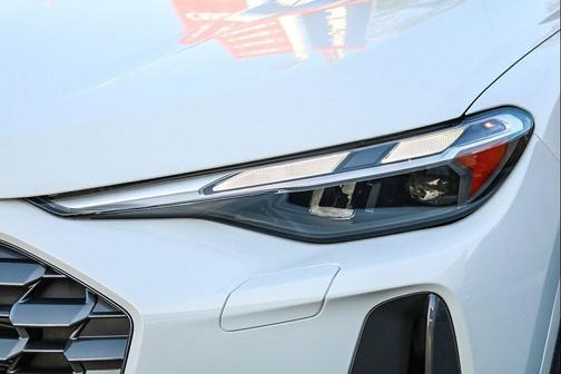 2025 Audi Q5 Premium TFSI quattro S tronic