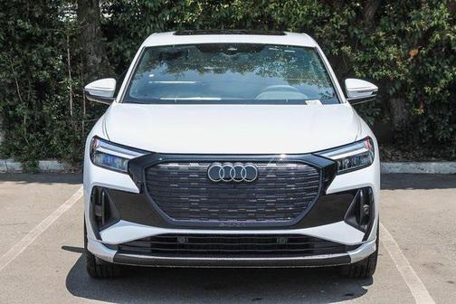 2025 Audi Q4 e-tron Sportback Premium Plus 55 quattro