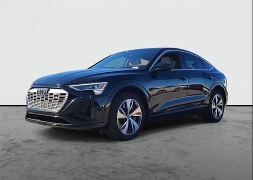 2024 Audi Q8 e-tron Premium Plus