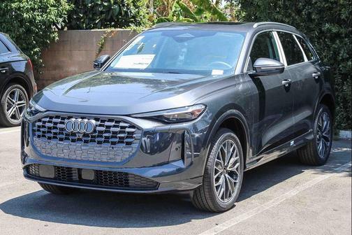 2025 Audi Q5 Premium Plus