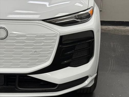 2025 Audi Q6 e-tron Premium