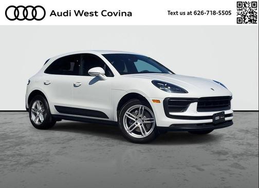White 2022 Porsche Macan Macan