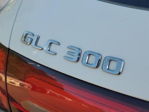 2024 Mercedes-Benz GLC 300 Base