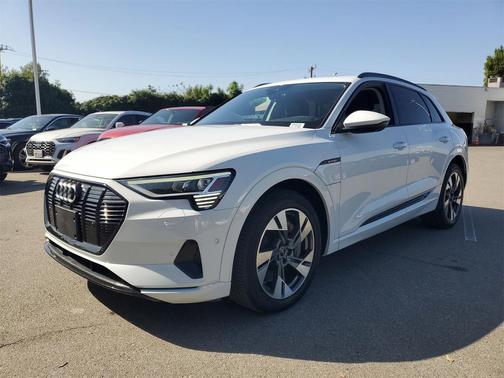 2022 Audi e-tron Premium