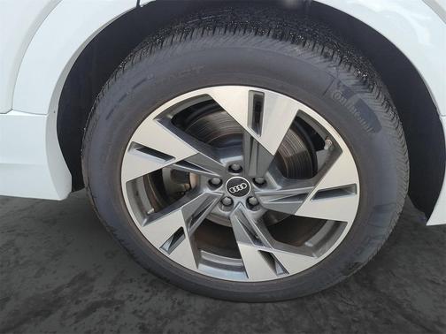 2022 Audi e-tron Premium