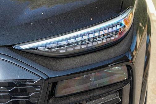 2025 Audi Q6 e-tron Premium Plus quattro