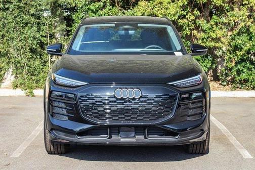 2025 Audi Q6 e-tron Premium Plus quattro