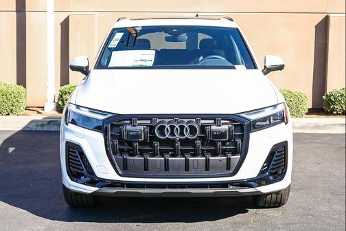 2026 Audi Q7 55 Premium Plus