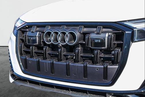 2026 Audi Q7 55 Premium Plus