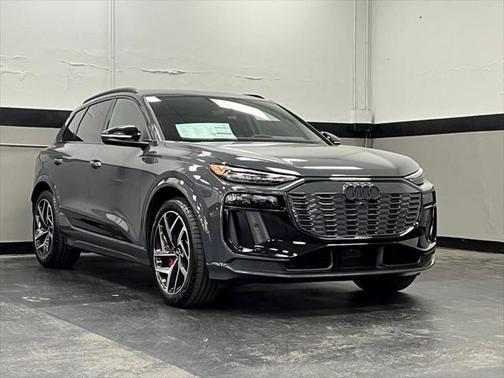 2025 Audi SQ6 e-tron Prestige quattro