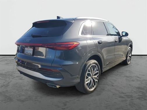 2025 Audi Q5 Premium Plus TFSI quattro S tronic