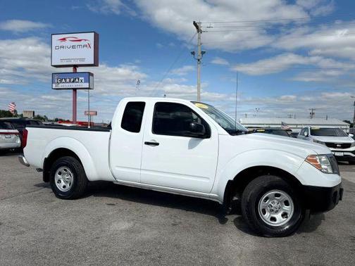 Glacier White 2018 Nissan Frontier S