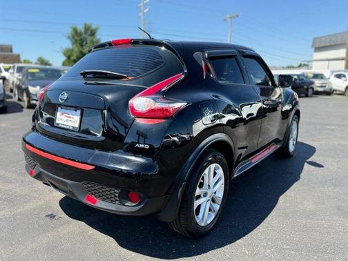 Black 2016 Nissan Juke S