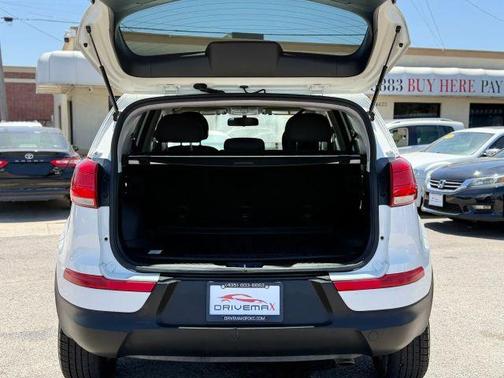 White 2014 Kia Sportage LX