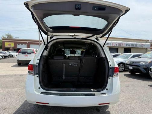 White 2016 Honda Odyssey EX-L