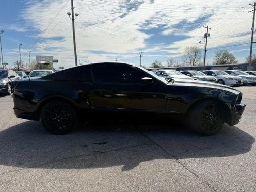 2014 Ford Mustang V6