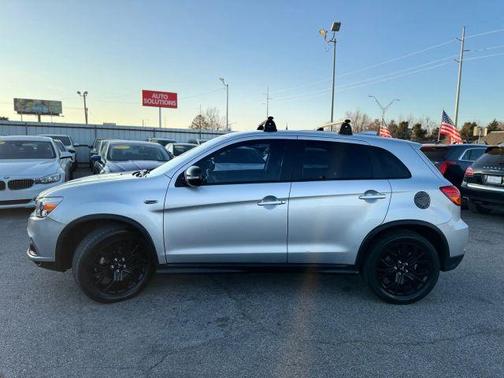 2018 Mitsubishi Outlander Sport LE