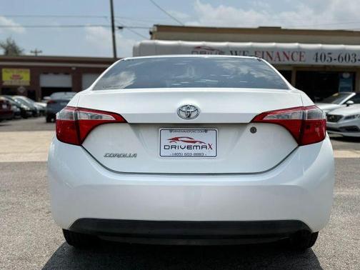White 2014 Toyota Corolla L