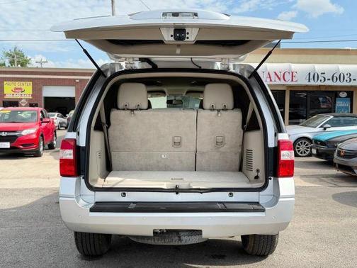 Silver 2012 Ford Expedition XLT