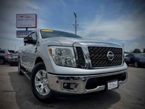 2017 Nissan Titan SV