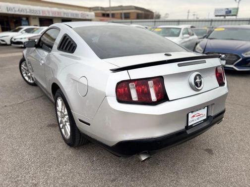 2012 Ford Mustang V6 Premium