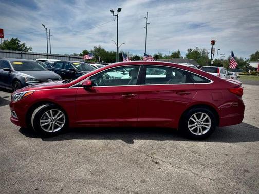 2016 Hyundai SONATA SE