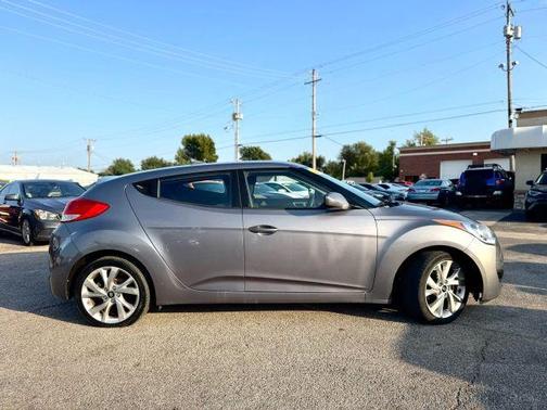 2016 Hyundai Veloster Base