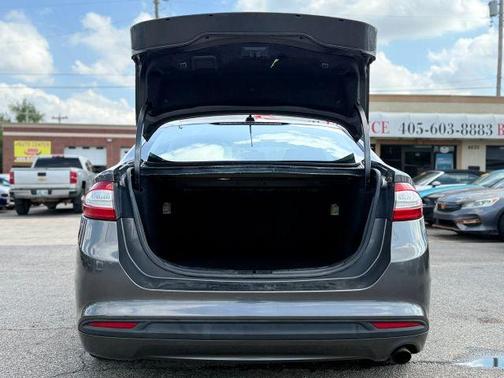Gray 2016 Ford Fusion SE