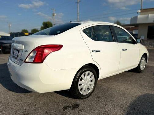 Fresh Powder 2012 Nissan Versa 1.6 SV