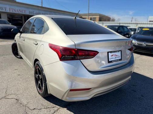 2019 Hyundai Accent SE