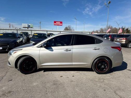 2019 Hyundai Accent SE
