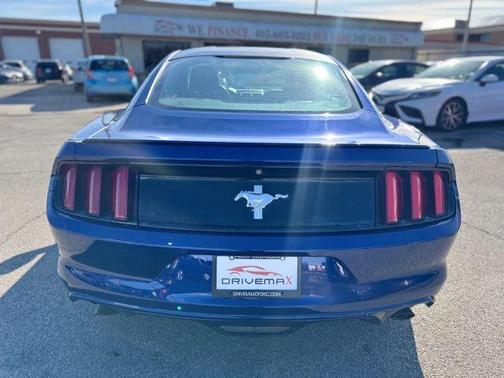 2015 Ford Mustang V6