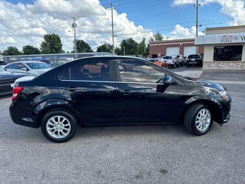 2019 Chevrolet Sonic LT