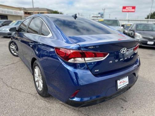 2018 Hyundai SONATA SE