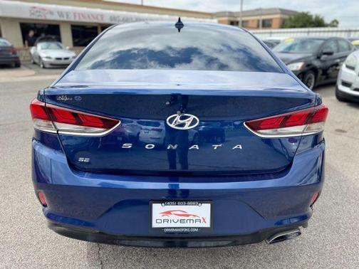2018 Hyundai SONATA SE