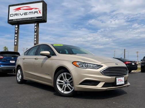 Gold 2018 Ford Fusion Hybrid SE