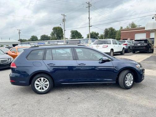 2018 Volkswagen Golf SportWagen TSI S