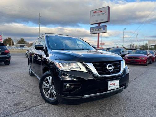 2019 Nissan Pathfinder SV