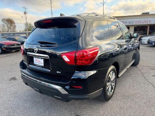 2019 Nissan Pathfinder SV