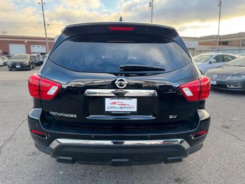 2019 Nissan Pathfinder SV
