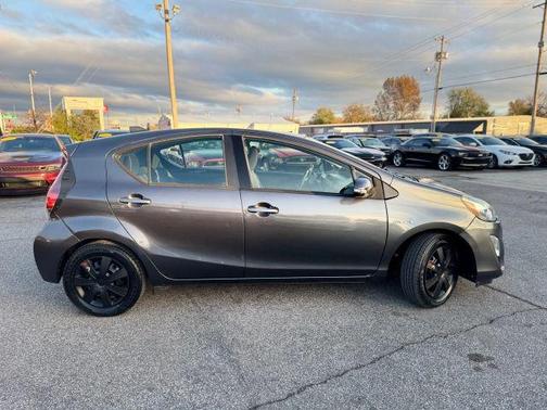 2016 Toyota Prius c Two
