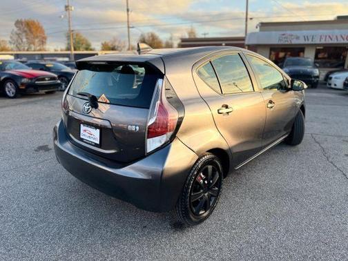 2016 Toyota Prius c Two