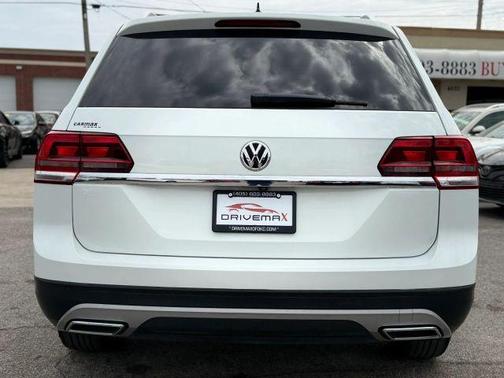 Pure White 2018 Volkswagen Atlas 2.0T S