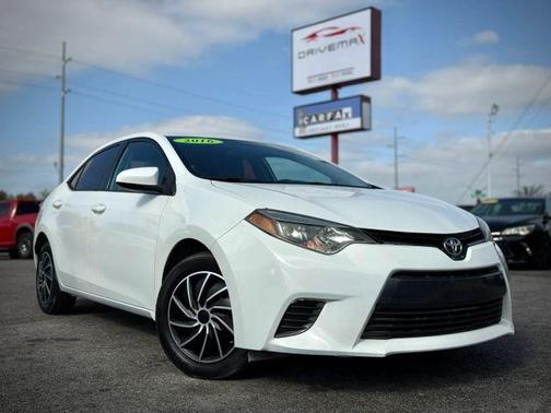 White 2016 Toyota Corolla LE