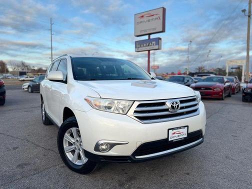 2012 Toyota Highlander SE