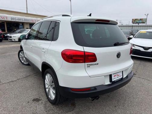 2016 Volkswagen Tiguan SE