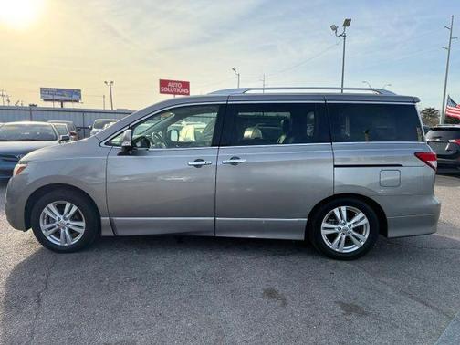 2013 Nissan Quest LE