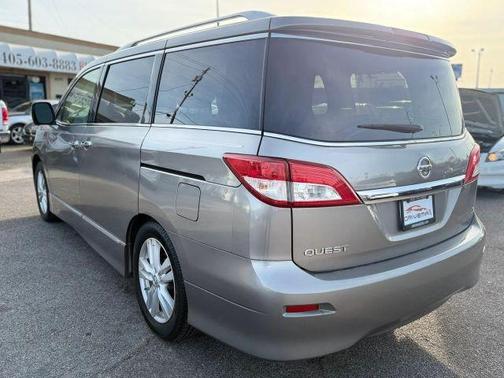2013 Nissan Quest LE